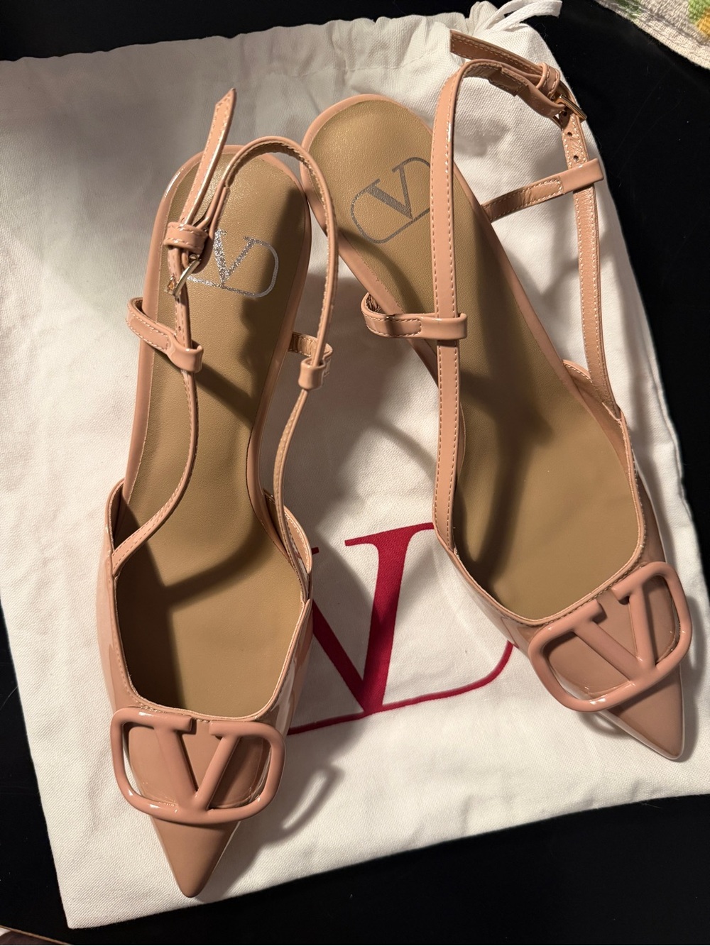 Valentino Pink Patent Slingback Pointed-Toe Heels with V Logo - 38